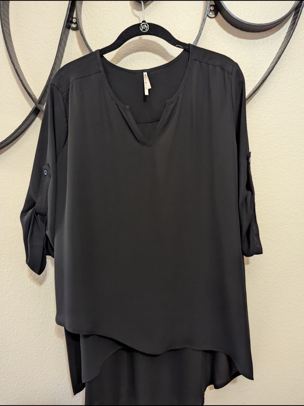 Women’s Black V-Neck High-Low Roll-Tab Sleeve Blouse